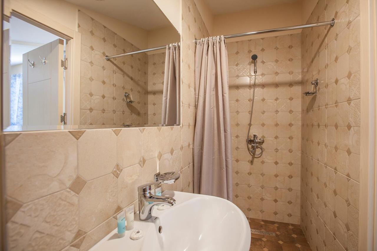 Caravan Villa Tbilissi Extérieur photo