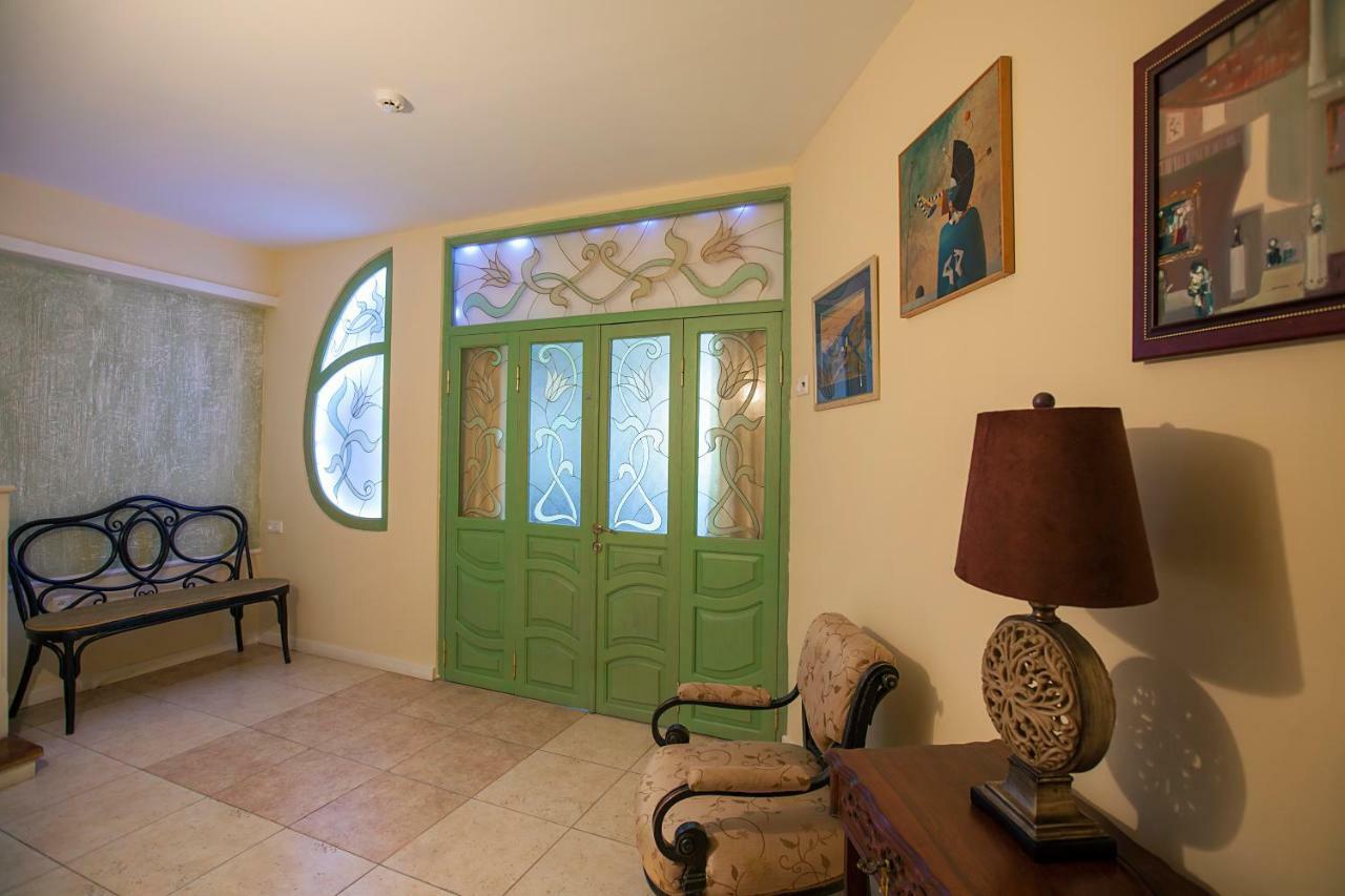 Caravan Villa Tbilissi Extérieur photo